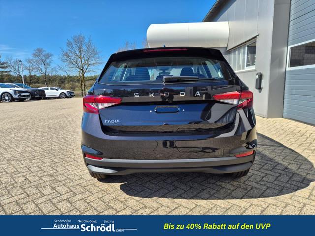 Skoda Fabia 1.0 TSI 95PS Selection 5-t&uuml;rig R&uuml;ckf.Kamera Parksensoren Sitzheizung Multifunktionslenkrad Klima Skoda-Radio Bluetooth Touchscreen Tempomat Nebelsch. Apple CarPlay + Android Auto 