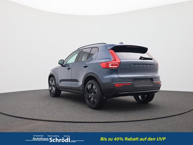 Volvo XC40 2.0 Black Edition Plus B4 Mild-Hybrid 197PS Automatik elektr. PanoDach R&uuml;ckf.Kamera PDC v+h ACC el.Heckklappe Harman/Kardon-Sound Klimaautomatik Sitzheizung Lenkradheizung Apple CarPlay Android Auto 20-LM 