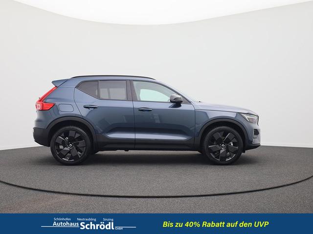Volvo XC40 2.0 Black Edition Plus B4 Mild-Hybrid 197PS Automatik elektr. PanoDach R&uuml;ckf.Kamera PDC v+h ACC el.Heckklappe Harman/Kardon-Sound Klimaautomatik Sitzheizung Lenkradheizung Apple CarPlay Android Auto 20-LM 