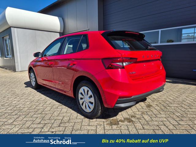 Skoda Fabia 1.0 TSI 95PS Selection 5-t&uuml;rig R&uuml;ckf.Kamera Parksensoren Sitzheizung Multifunktionslenkrad Klima Skoda-Radio Bluetooth Touchscreen Tempomat Nebelsch. Apple CarPlay + Android Auto 