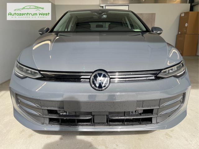 Volkswagen / Golf / Grau / / / 150PS DSG AHK+Navi+Kamera