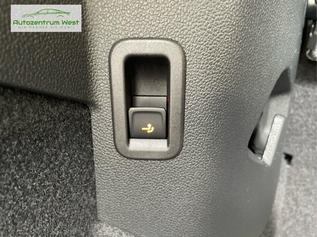 Volkswagen / Golf / Grau / / / 150PS DSG AHK+Navi+Kamera
