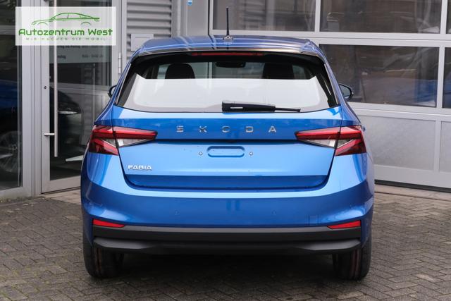 Skoda Fabia Blau 