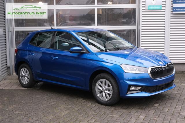 Skoda Fabia Blau 