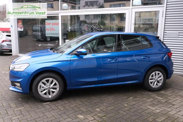 Skoda Fabia Blau 
