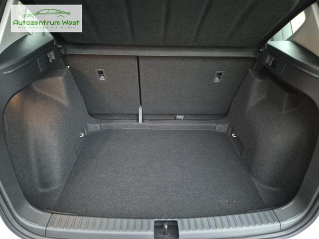 Seat Ateca 1.0 TSI 116PS Reference Klimaautomatik Sitzheizung Lenkradheizung Anschlussgarantie PDC Bluetooth Touchscreen Apple CarPlay Android Auto Tempomat 16"LM 