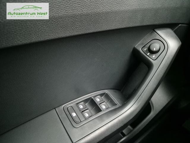 Seat Ateca 1.0 TSI 116PS Reference Klimaautomatik Sitzheizung Lenkradheizung Anschlussgarantie PDC Bluetooth Touchscreen Apple CarPlay Android Auto Tempomat 16"LM 