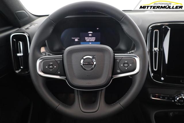 Volvo XC40 Core 2WD B3 Mild-Hybrid Core, Navi, LED, Winter, Kamera, el. Klappe 