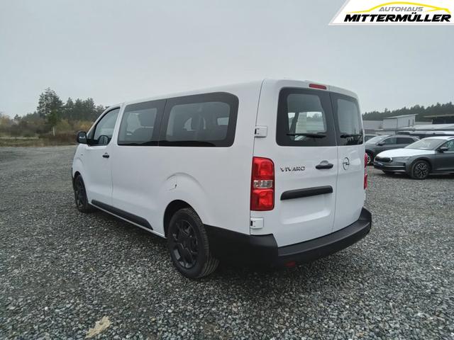 Opel Vivaro Kombi 9-Sitzer Lang 2.0 Diesel 8-Gang Automatikgetriebe 