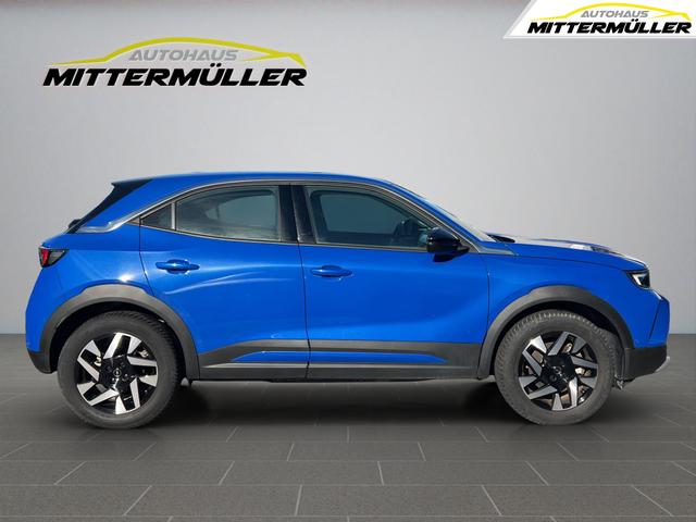 Opel Mokka Electric Elegance 11 KW Standheizung Navi 8 Fach bereift 