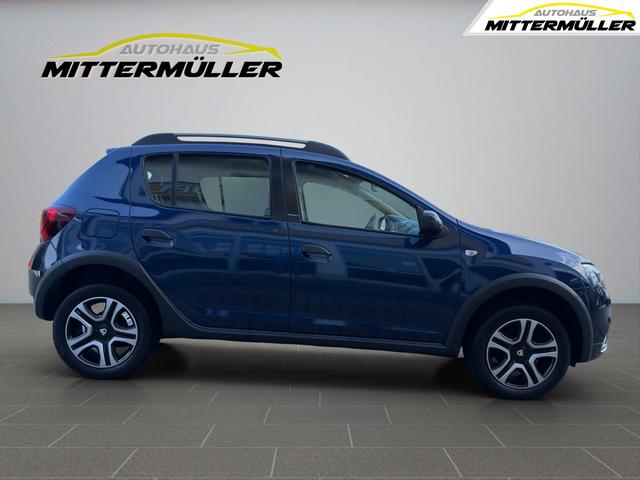 Dacia Sandero 90 Stepway Celebration Navi PDC 