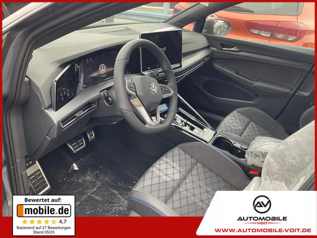 Volkswagen Golf - 1.5 eTSI 110 kW R-Line VIII DSG Black, IQ.Light, 18-Zoll, Navi