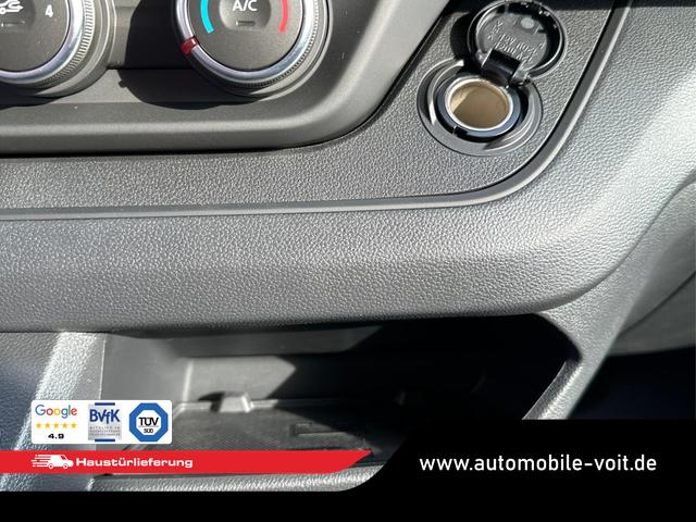Renault / Trafic / / / / 