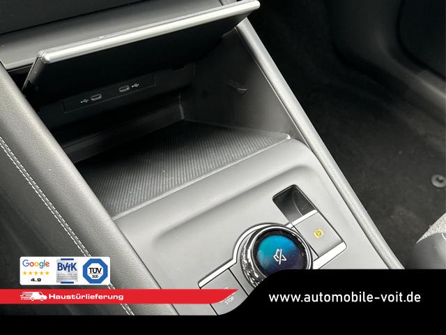 Volkswagen / Tiguan / Blau / / / DSG+4Motion+KAMERA+18ALU+DCC+LED