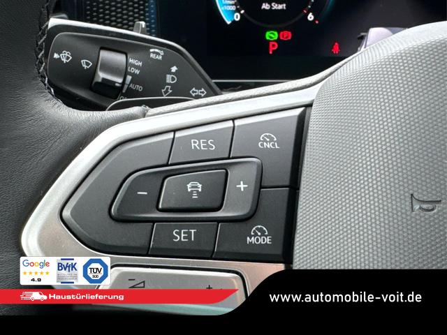 Volkswagen / Tiguan / Blau / / / DSG+4Motion+KAMERA+18ALU+DCC+LED