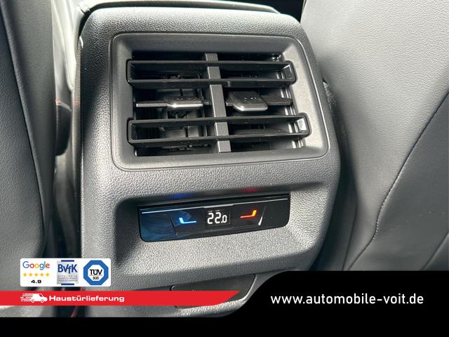 Volkswagen / Tiguan / Blau / / / DSG+4Motion+KAMERA+18ALU+DCC+LED