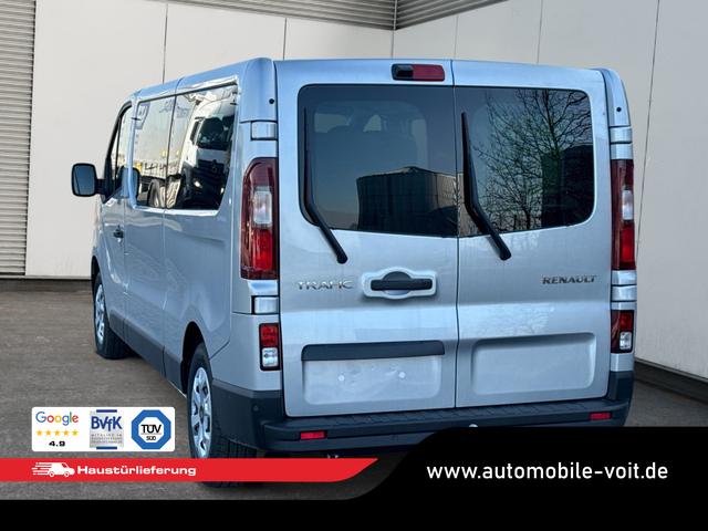 Renault / Trafic / / / / 