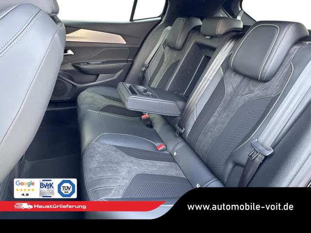 Peugeot / 408 / / / / 