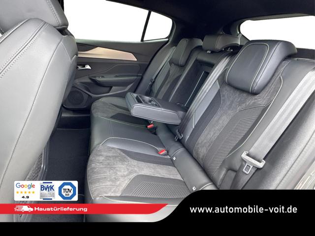 Peugeot / 408 / / / / 