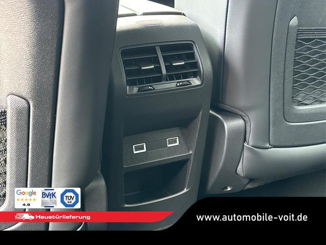 Peugeot / 408 / / / / 