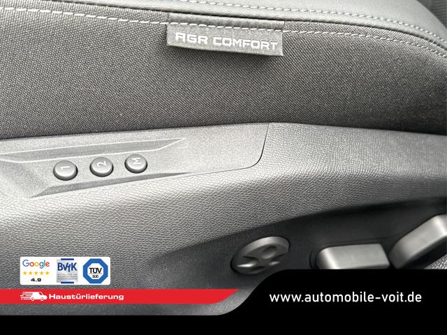 Peugeot / 408 / / / / 