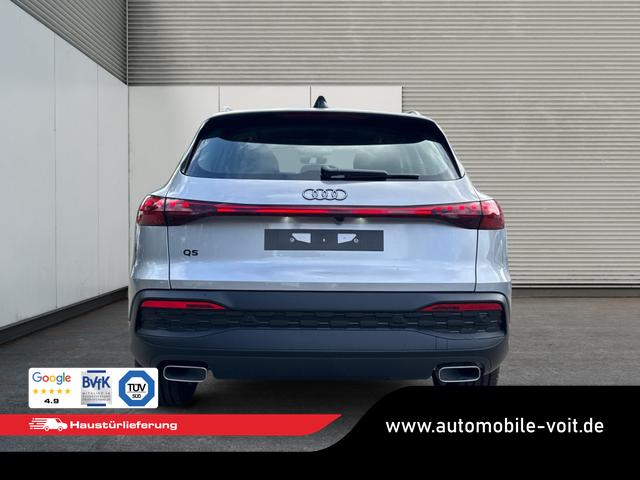 Audi / Q5 / Silber / / / AHK+NAVI+LED+SHZ+PDC