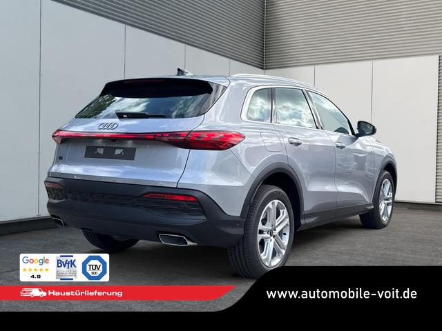Audi / Q5 / Silber / / / AHK+NAVI+LED+SHZ+PDC