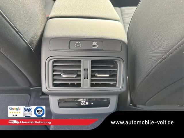 Audi / Q5 / Silber / / / AHK+NAVI+LED+SHZ+PDC