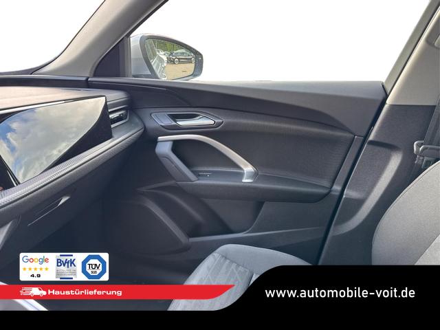 Audi / Q5 / Silber / / / AHK+NAVI+LED+SHZ+PDC