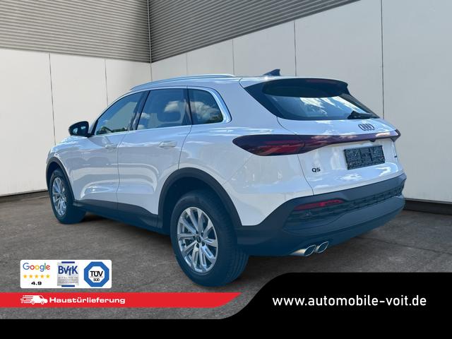 Audi / Q5 / Weiß / / / QUATTRO AHK+NAVI+LED+SHZ+PDC, Beispielbilder, ggf. teilweise mit Sonderausstattung