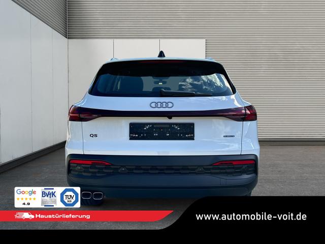 Audi / Q5 / Weiß / / / QUATTRO AHK+NAVI+LED+SHZ+PDC, Beispielbilder, ggf. teilweise mit Sonderausstattung