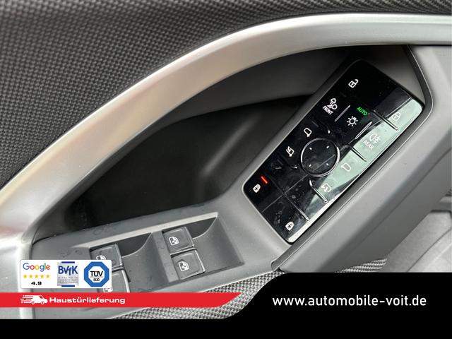 Audi / Q5 / Schwarz / / / QUATTRO+ NAVI+ LED+ SHZ+ PDC