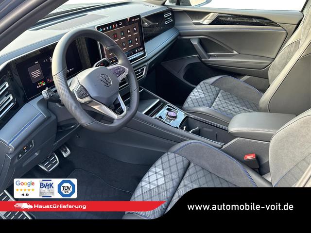 Volkswagen / Tiguan / Grau / / / PANO+HD MATRIX+AHK+NAVI+BLACK STYLE+20 LM+ACC
