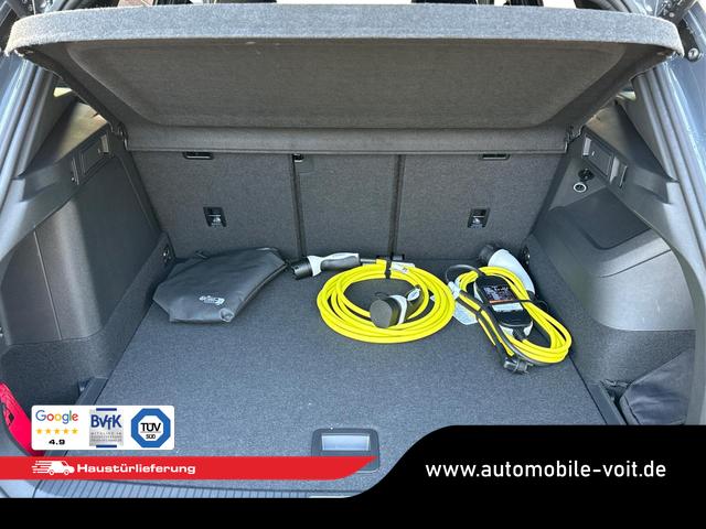 Volkswagen / Tiguan / Grau / / / PANO+HD MATRIX+AHK+NAVI+BLACK STYLE+20 LM+ACC