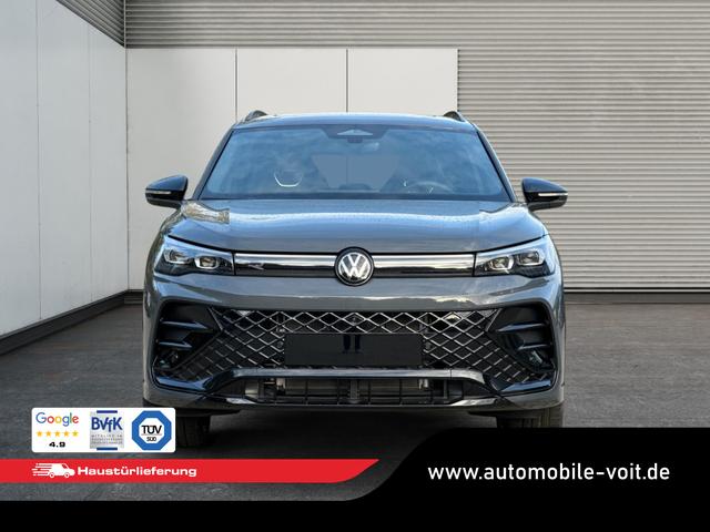 Volkswagen / Tiguan / Grau / / / PANO+HD MATRIX+AHK+NAVI+BLACK STYLE+20 LM+ACC