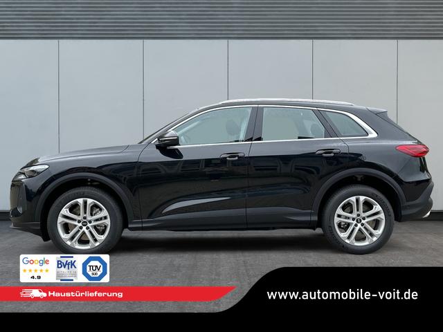 Audi Q5 - Basis quattro+AHK+ACC+RFK+19"ALU+NAVI