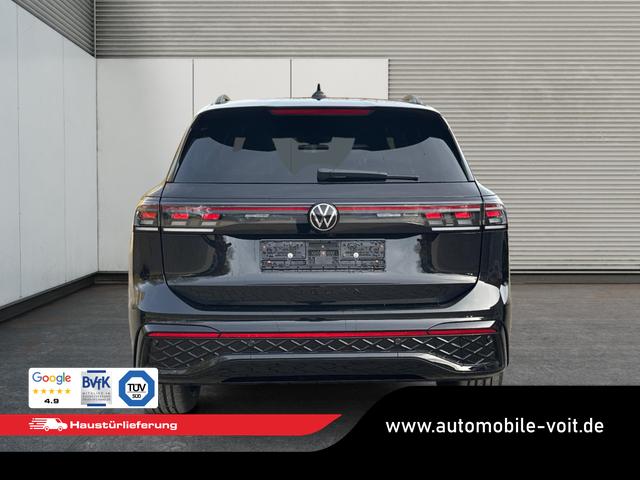 Volkswagen / Tiguan / Schwarz / / / 4x4 AHK+PANO+STANDHZG+20 ALU+eHK