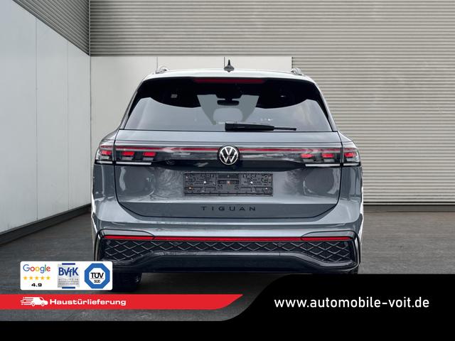 Volkswagen / Tiguan / Grau / / / PLUG-IN+PANO+AHK+HD MATRIX+NAVI+BLACK STYLE+20 LM+ACC