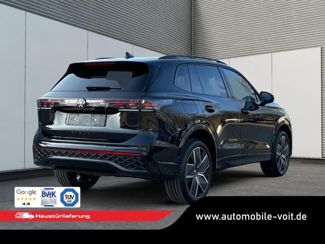 Volkswagen / Tiguan / Schwarz / / / 4 MOT+AHK+NAVI+PANORAMA+EL. HECK.+20 ALU