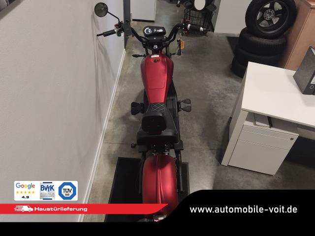 Futura / Chopper E-Roller / Rot / / / 