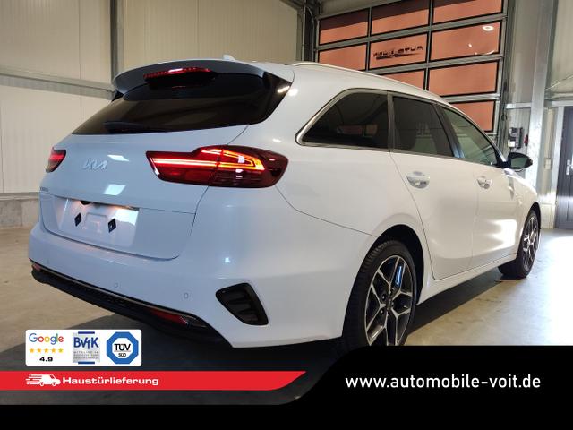 Kia / Ceed Sportswagon / Wei&szlig; / / / , Beispielbilder, ggf. teilweise mit Sonderausstattung