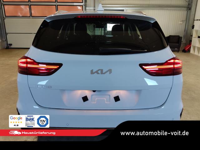 Kia / Ceed Sportswagon / Wei&szlig; / / / , Beispielbilder, ggf. teilweise mit Sonderausstattung