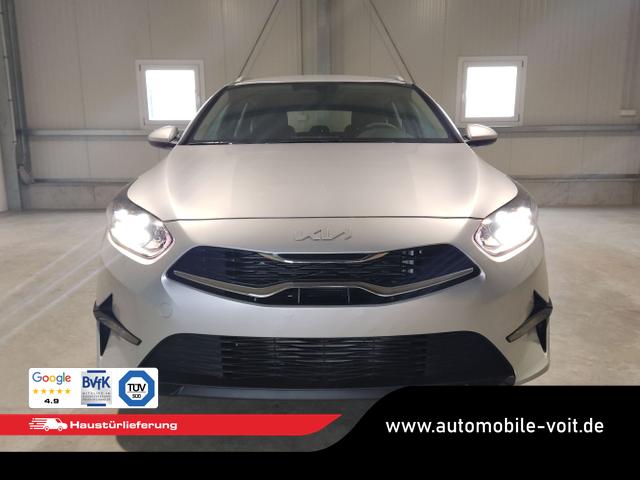 Kia / Ceed Sportswagon / Silber / / / , Beispielbilder, ggf. teilweise mit Sonderausstattung