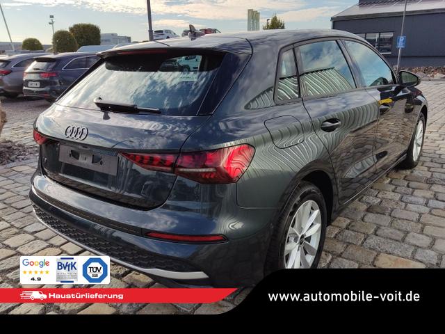 Audi / A3 Sportback / Grau / / / 