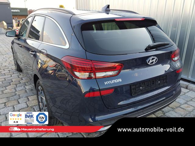 Hyundai / i30 Kombi / Blau / / / , Beispielbilder, ggf. teilweise mit Sonderausstattung