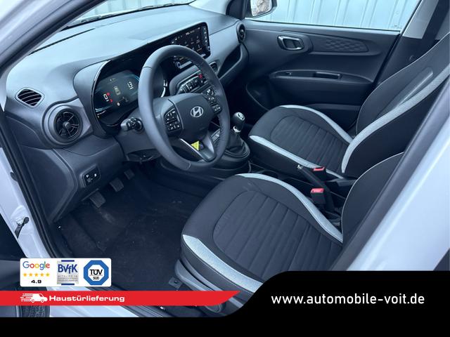 Hyundai / i10 / Silber / / / 