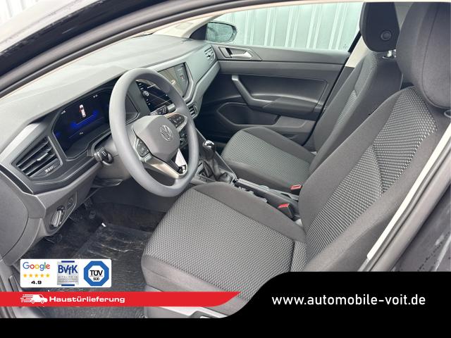 Volkswagen / POLO / Schwarz / / / 