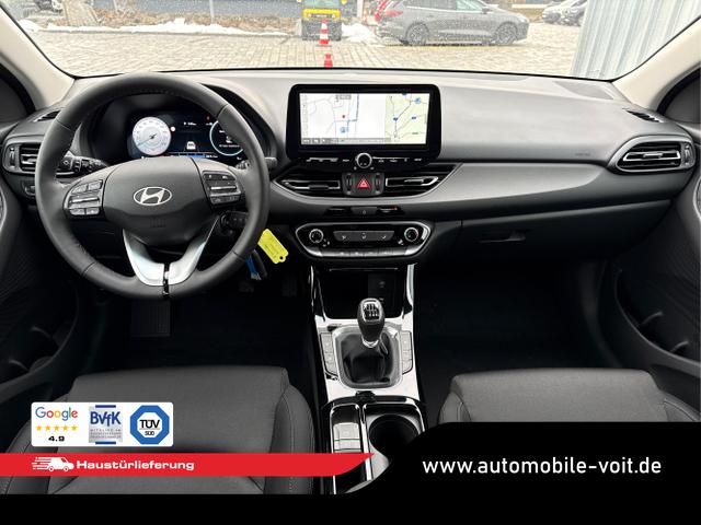Hyundai / i30 / Grau / / / 