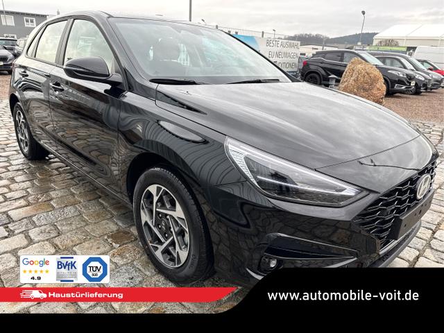 Hyundai / i30 / Schwarz / / / 