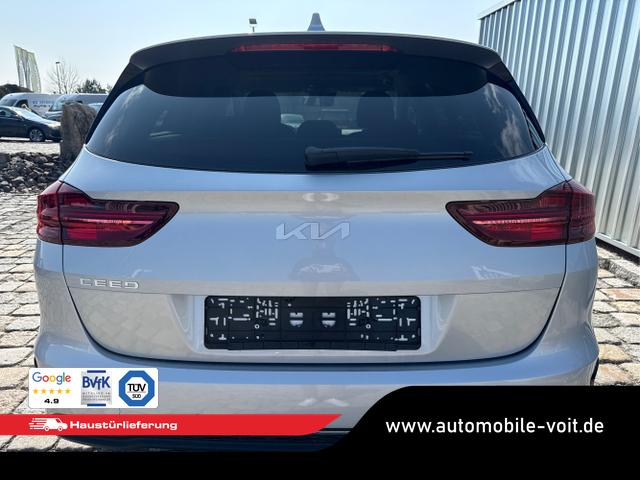 Kia / Ceed / Silber / / / , Beispielbilder, ggf. teilweise mit Sonderausstattung